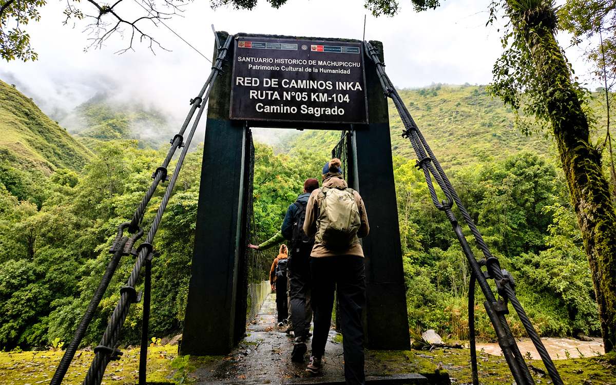Day 01: Cusco - Inca Trail - Aguas Calientes