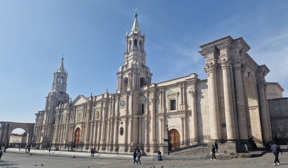 Lima Nazca Colca Canyon tour