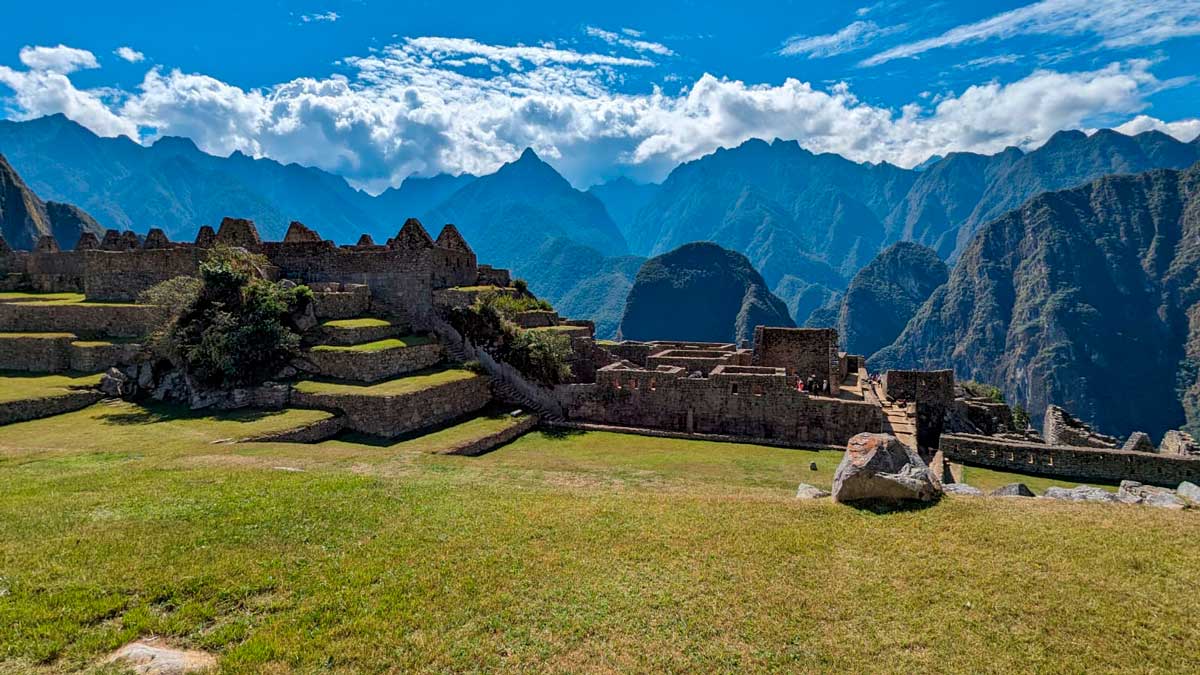 Machu PicchuT