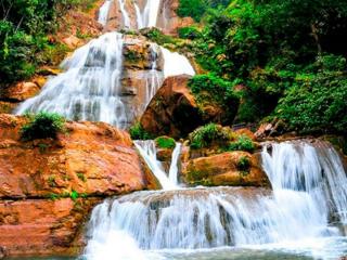 Bayoz Waterfall: the most visited waterfall in the jungle