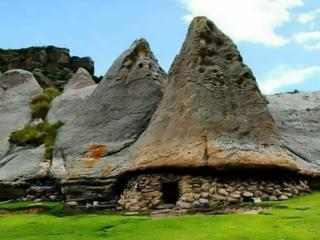Discover the Stone Forest of Pampachiri: The village of the Smurfs