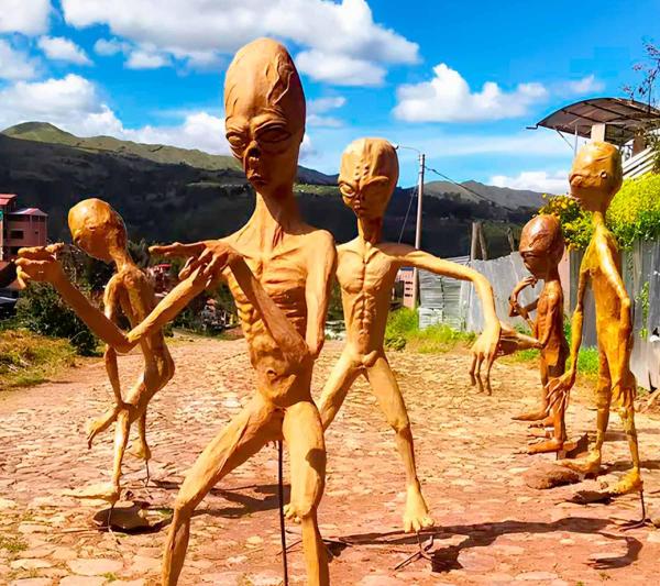 Ecomuseum Area 21 Peru in Cusco (alien sculptures)