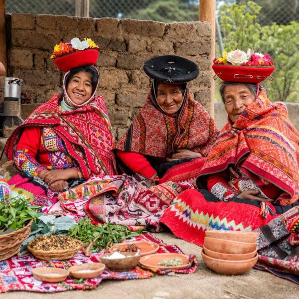 Inca Trail Clothing & Traditional Peruvian Clothing