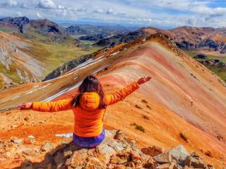 yuracochas-mountain-of-seven-colors-lima-peru