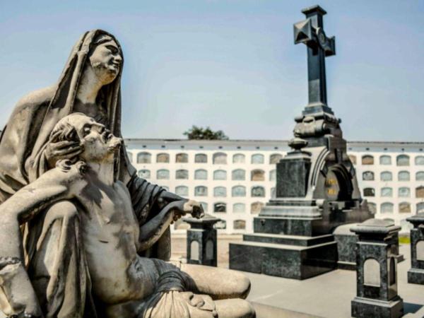 Presbitero Maestro, one of the most beautiful cemeteries in Latin America