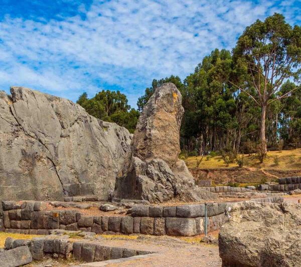 Qenqo Cusco: Mysteries and legends of the Inca ceremonial center