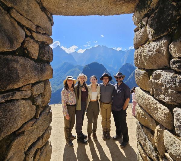 Short Inca Trail to Machu Picchu: 2-Day Hotel Trek