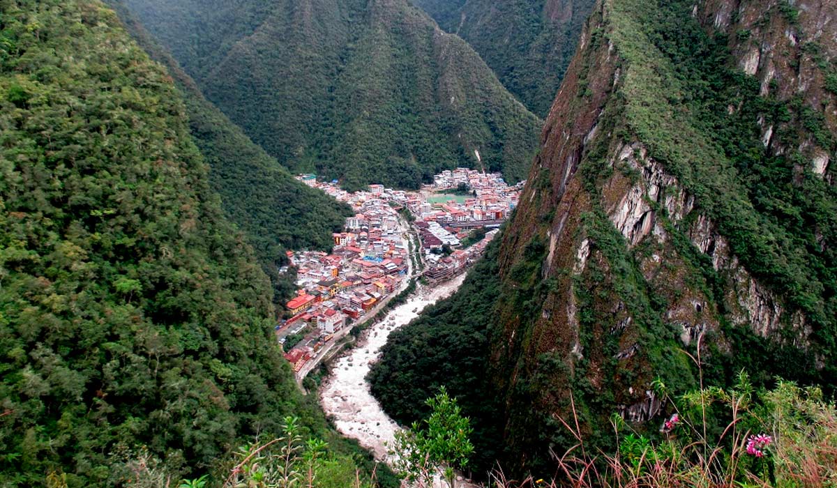 Puente Ruinas campsite