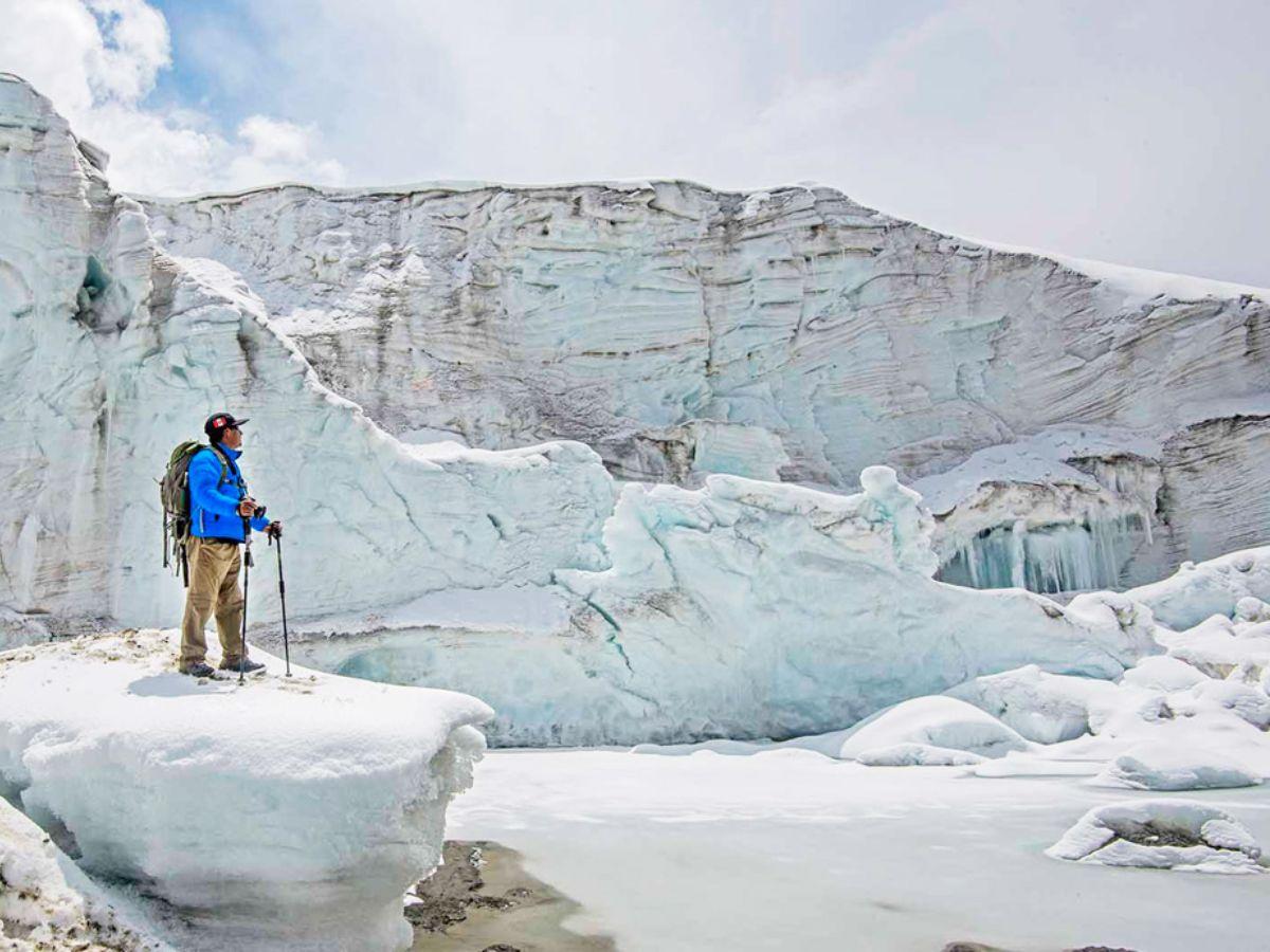 Quelccaya: The largest tropical glacier in the world is in Peru