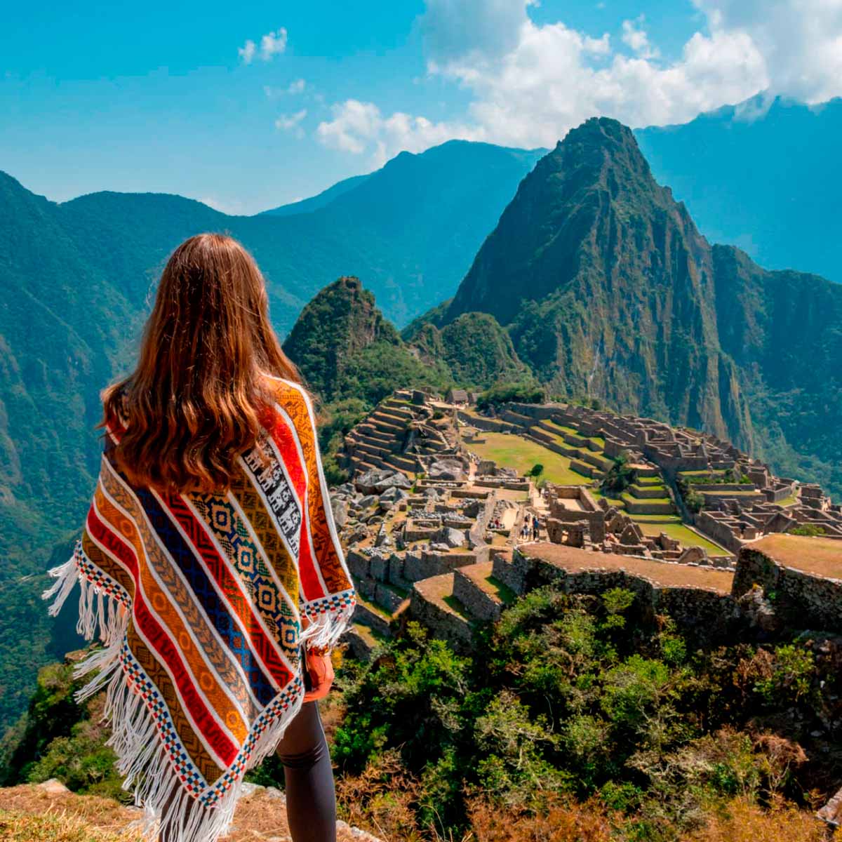 Rainbow Mountain to Machu Picchu distance
