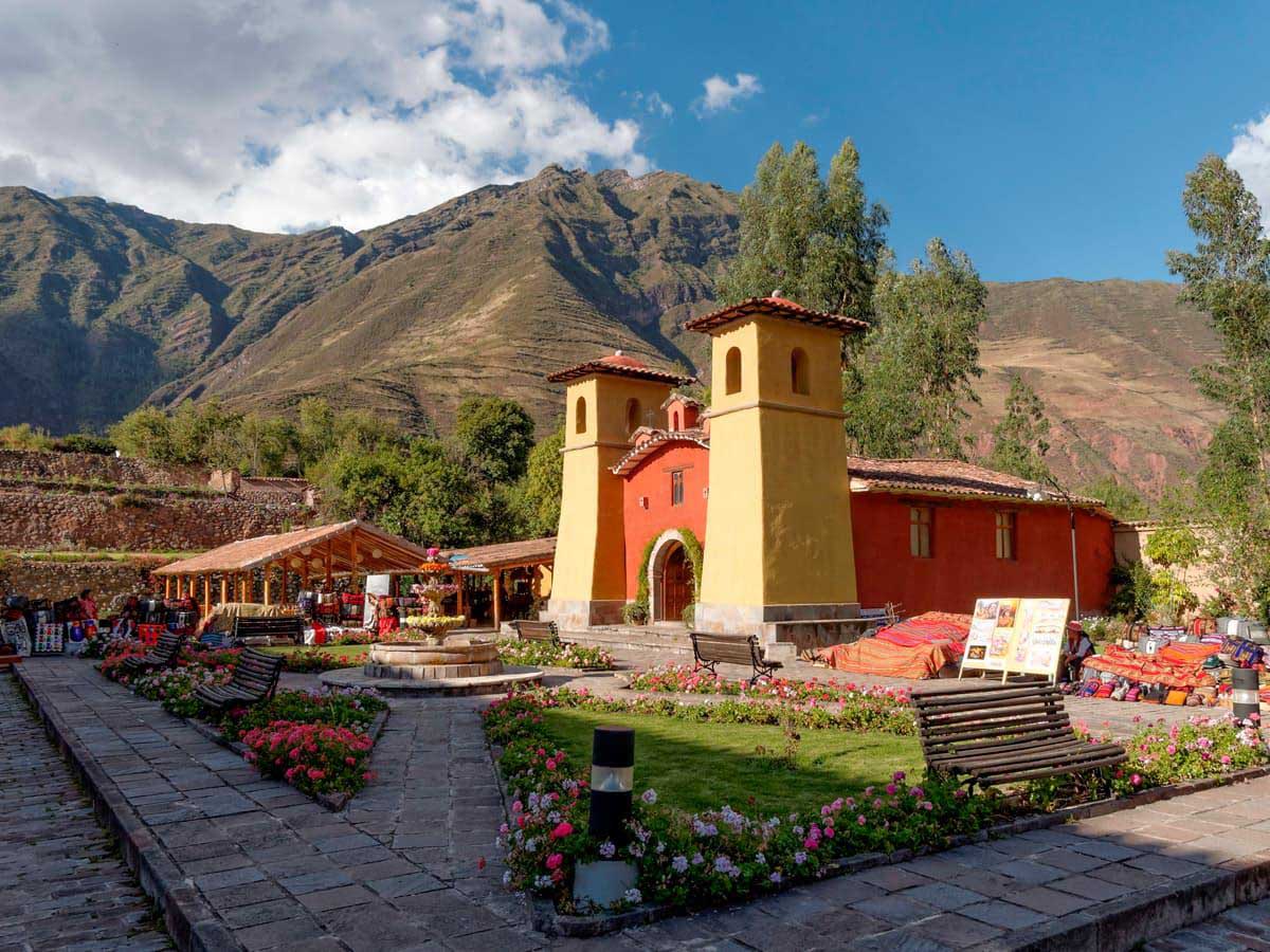 Sacred Valley of the Incas: Pisac, Ollantaytambo, Moray, Maras, Salineras