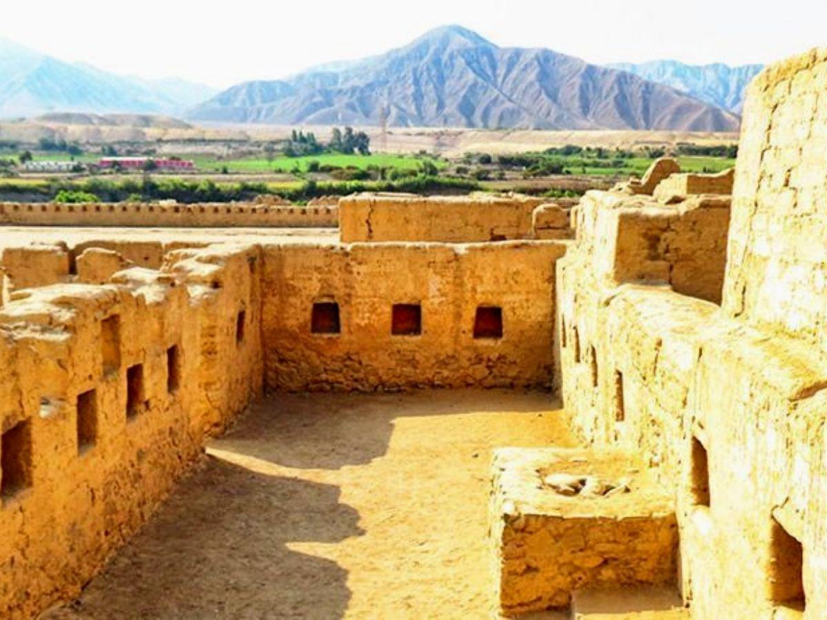 Tourism in Archaeological Remains of Tambo Colorado