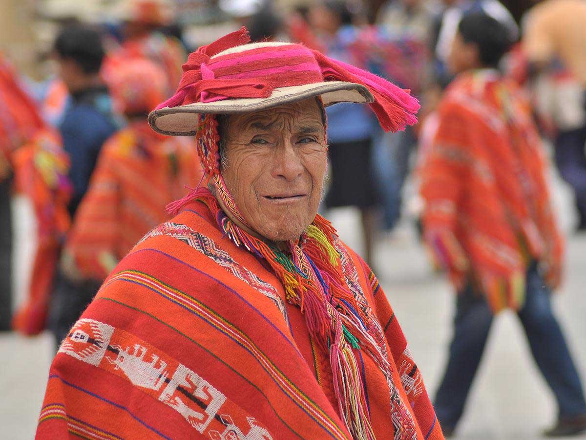 dress of peru