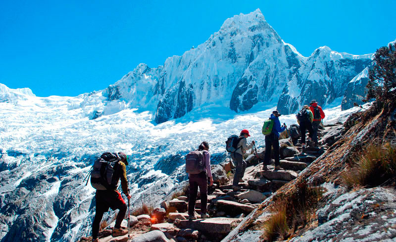 Trek to the snow-mountain of Huaraz