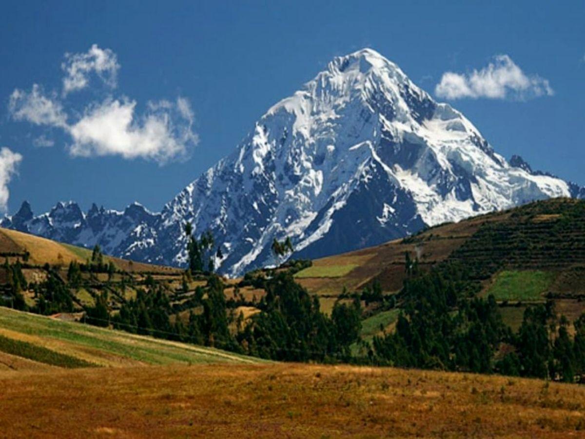 Veronica Mountain: Adventure Destination