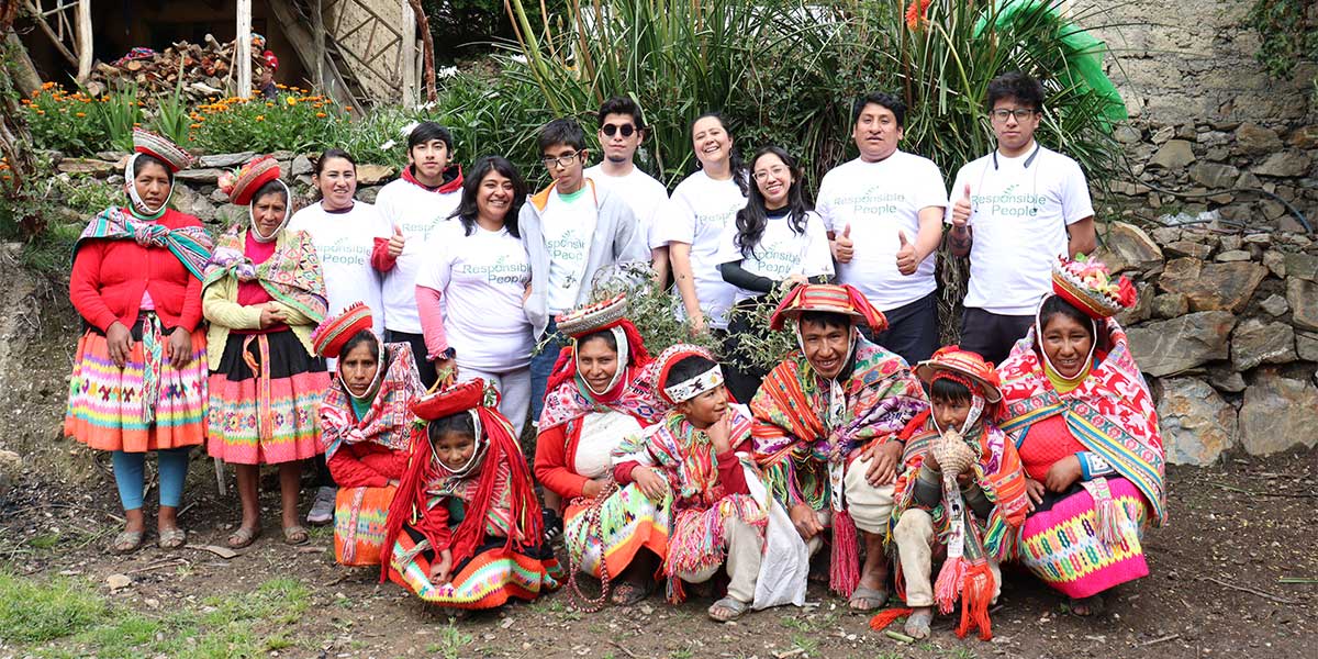Volunteer in peru