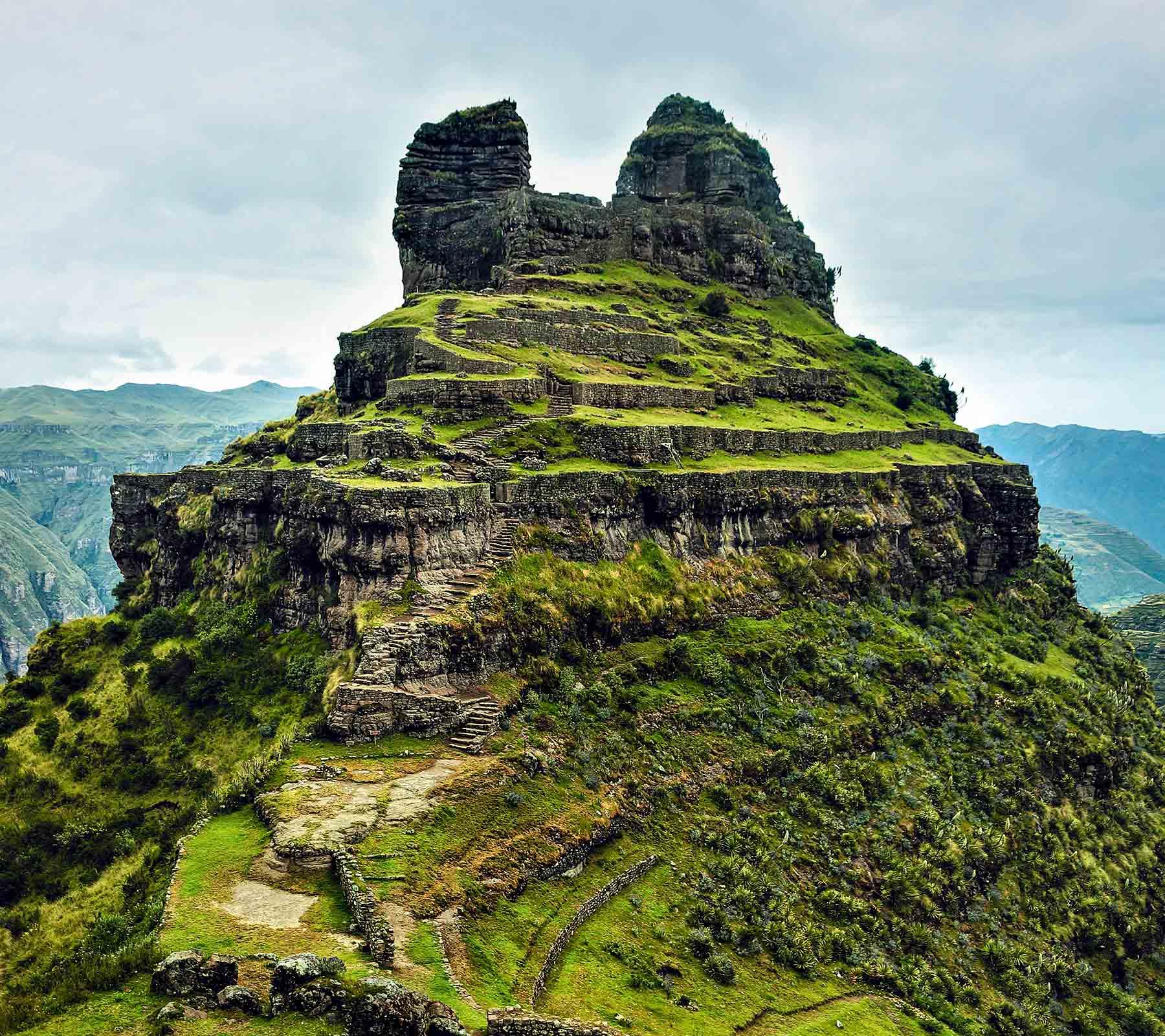 Waqrapukara Trek