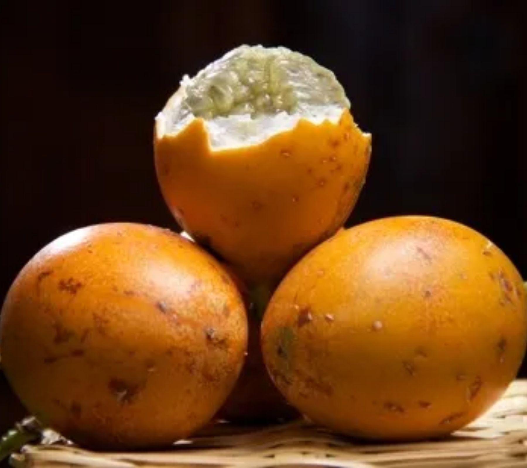 What are some of Peru's native fruits?