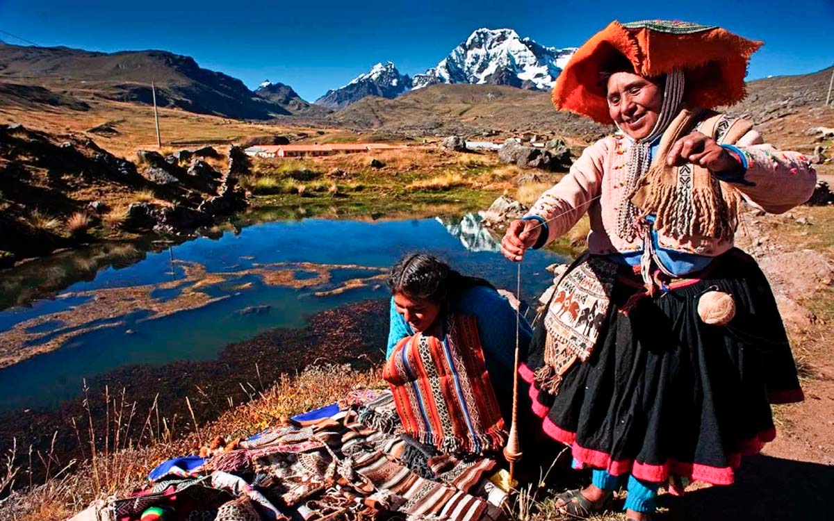 What is experiential tourism