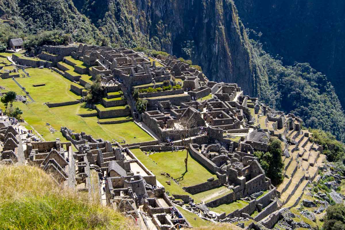 Who built Machu Picchu